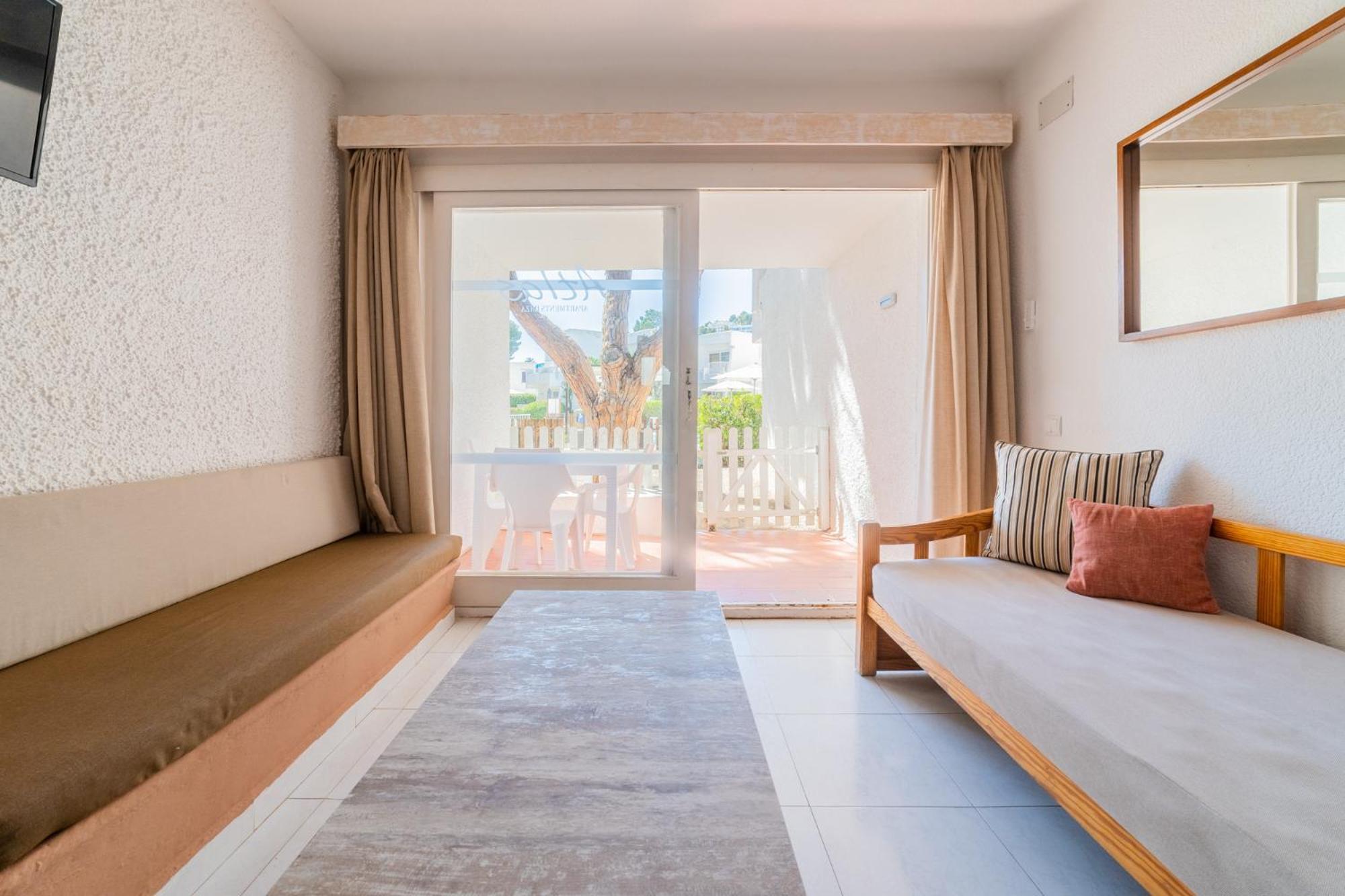 Atlas Apartments Ibiza Santa Eulària des Riu Εξωτερικό φωτογραφία