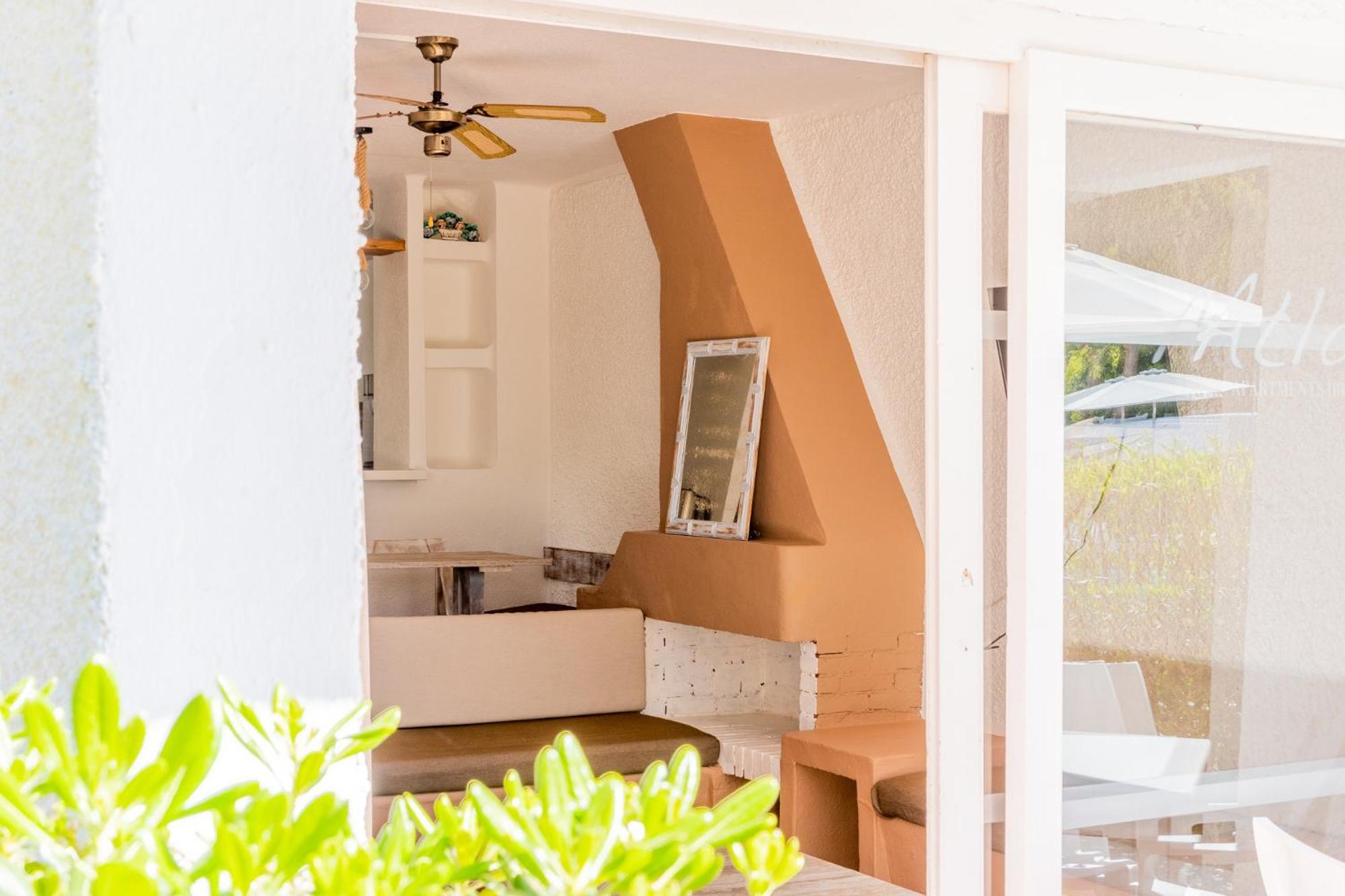 Atlas Apartments Ibiza Santa Eulària des Riu Εξωτερικό φωτογραφία