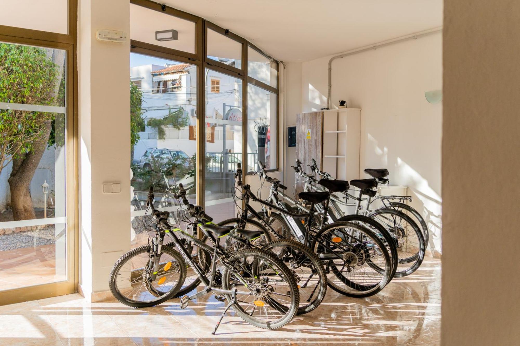 Atlas Apartments Ibiza Santa Eulària des Riu Εξωτερικό φωτογραφία